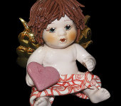 Статуэтка "Ангел с серцем", в красной повязке, с тёмными волосами, Zampiva