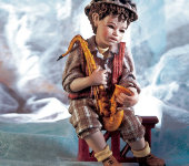 Фарфоровая кукла "Мальчик играющий на саксофоне", Sibania