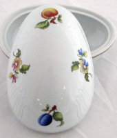 Бонбоньерка-яйцо, Hollohaza Porcelain  
