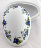 Бонбоньерка-яйцо, Hollohaza Porcelain  