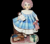 Статуэтка "Кукла с чемоданами", Zampiva