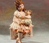Фарфоровая кукла "Девочка Луна с маленькой сестрёнкой", Sibania