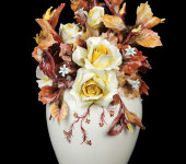Ваза с розами и листьями, F2389, элитный фарфор, Dea Capodimonte