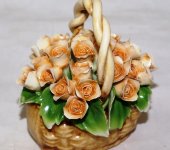 Декоративная корзина с ручкой и розами, Artigiano Capodimonte 