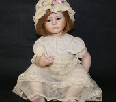 Фарфоровая кукла "Алиса", Marigio