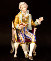 Скульптура "Кавалер с книгой", Tiche Porcellane