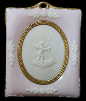 Медальон, Cattin