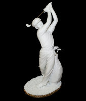 Скульптура "Гольфист", Tiche Porcellane