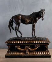 Арабский скакун, миниатюра, Restoration Hardware