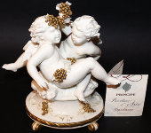 Статуэтка "Ангелочки с виноградом" белый с золотом, Porcellane Principe