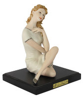 Статуэтка "Мечтающая девушка", Sabadin