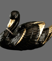 Статуэтка "Лебедь", Ahura