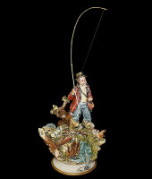 Статуэтка "Ловля форели", La Medea