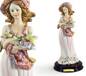 Статуэтка "Девушка с тюльпанами", Sabadin   