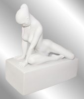 Статуэтка "Женщина", Royal Copenhagen