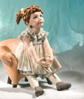 Фарфоровая кукла "Эмили", Sibania