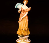 Скульптура "Дама с веером", Tiche Porcellane